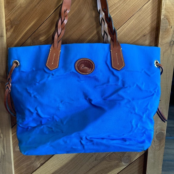 Dooney & Bourke blue tote - Picture 1 of 3